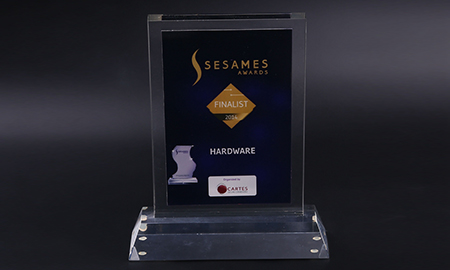 為什么說(shuō)有機玻璃展示架具有廣告宣傳的效果？